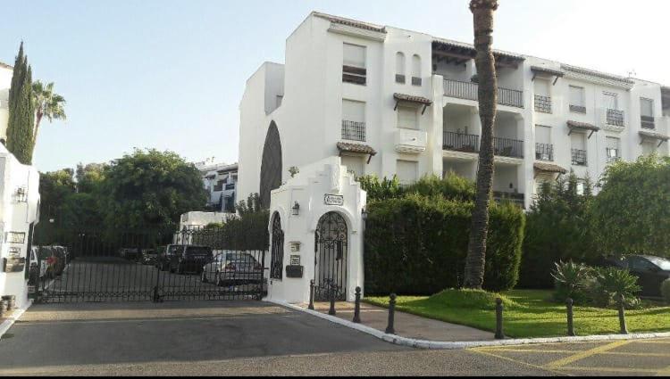 La Alcazaba Puerto Banus * Marbellac